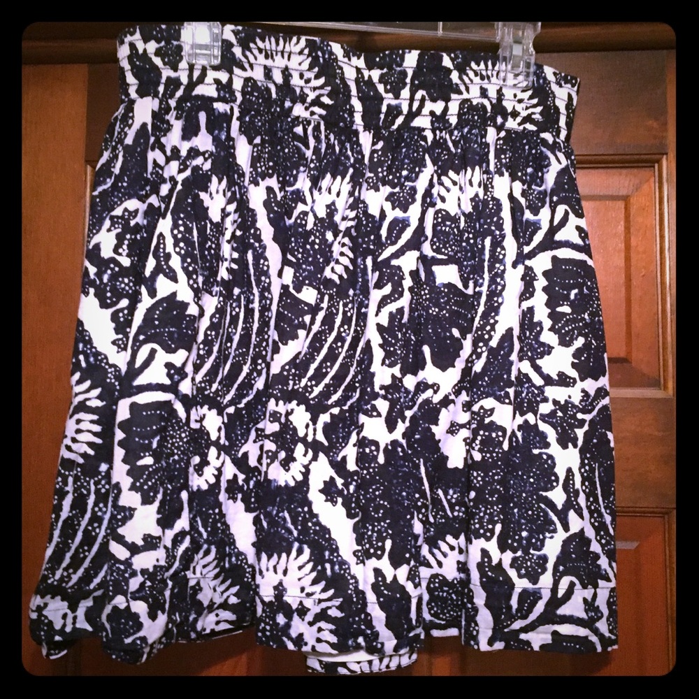 Cute, patterned skirt